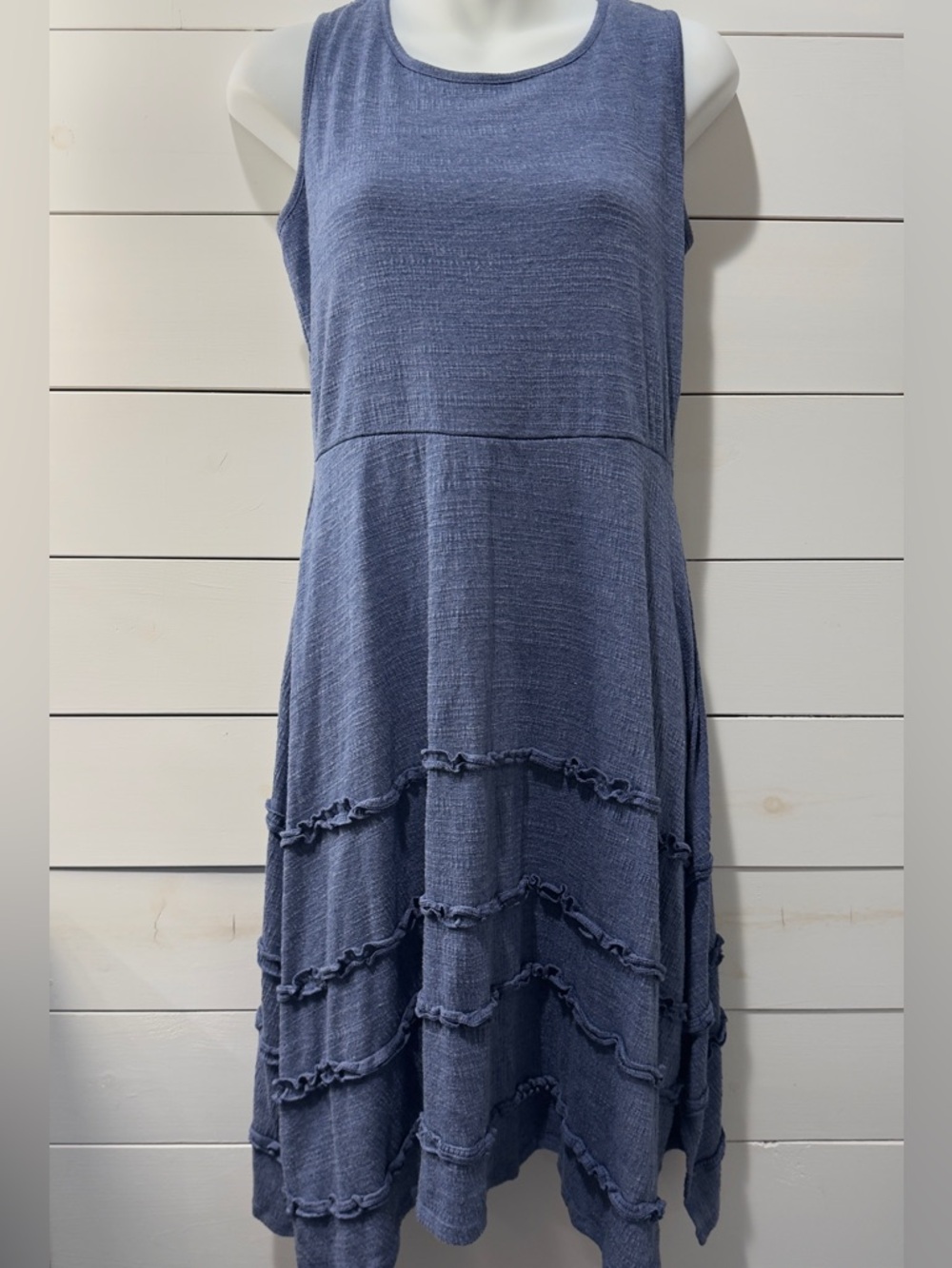 Spense Sleeveless Tiered Midi Dress in Blue